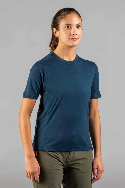 Street Fashion Style Women's Range Trail Merino Tee