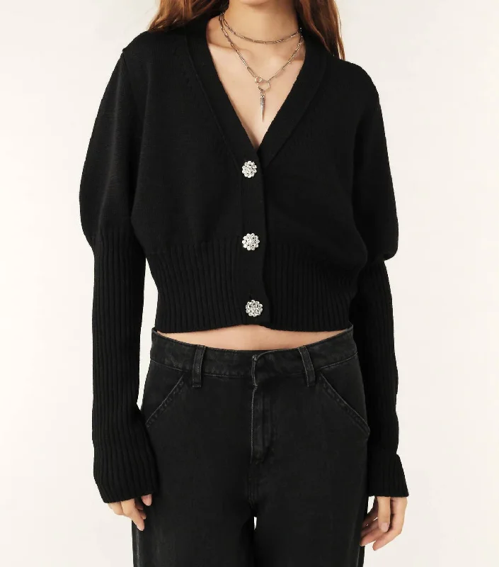 Casual And Versatile Tanda Cardigan In Black