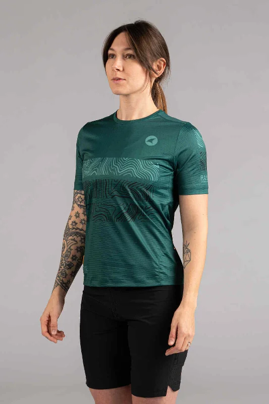 Sweet Lace Design Women's Range Trail Lite Tee