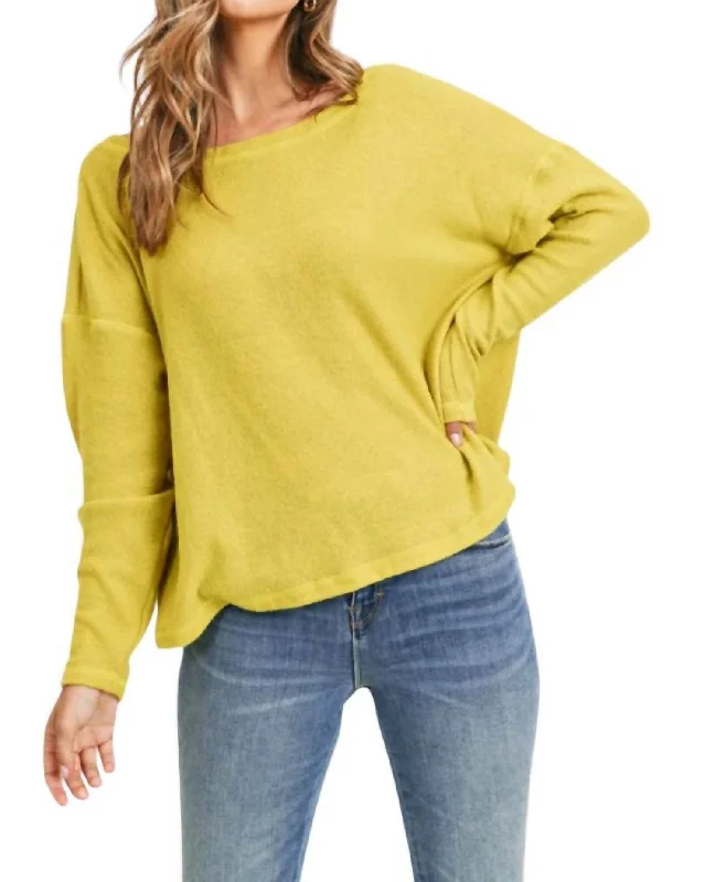 Windbreaker fashion Alexia Pullover Open-Back Sweater In Mustard