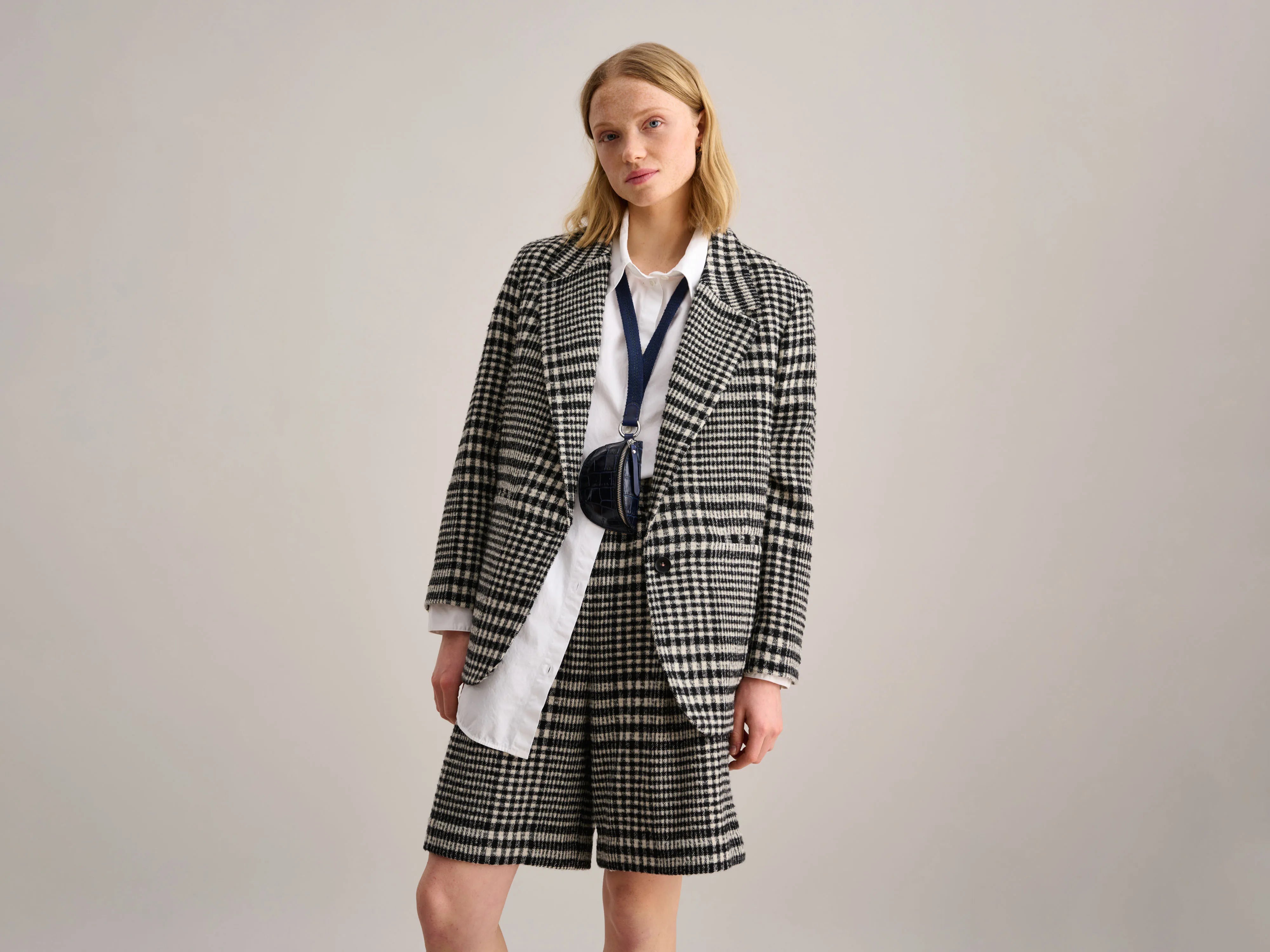 Stand-up collar design Veil Blazer (232 / W / CHECK B)