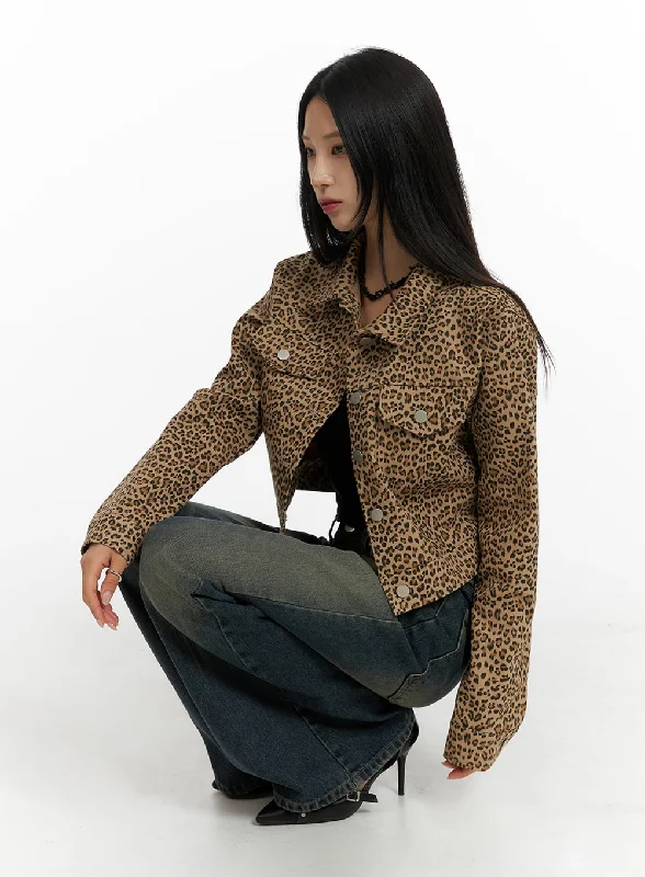 Luxury and fashionable Leopard Buttoned Crop Jacket CF429