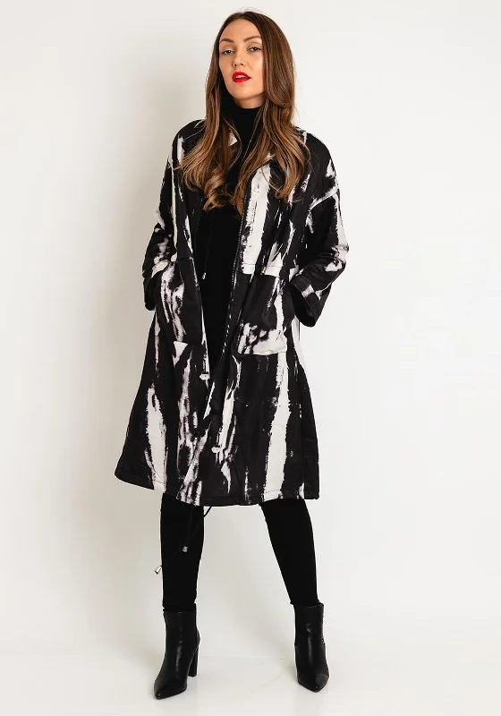 Cool Breeze At Night Serafina Collection One Size Abstract Print Long Jacket, Black