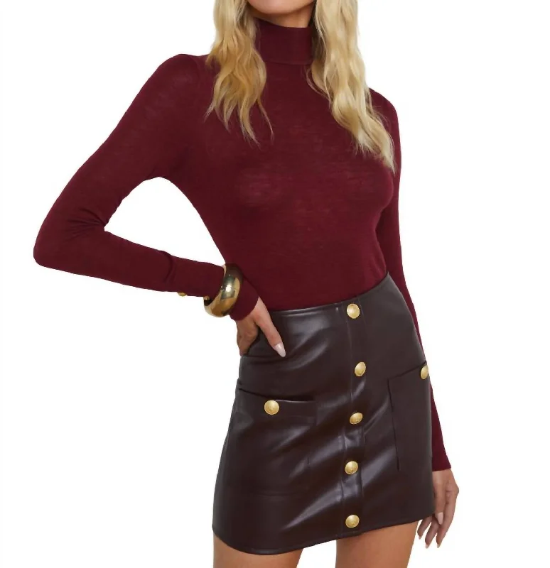 High waist design Flora Turtleneck Sweater In Syrah/gold