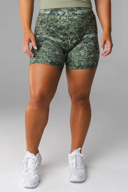 Wandering freely Vitality Pulse™ Volley Short - Mountain Side