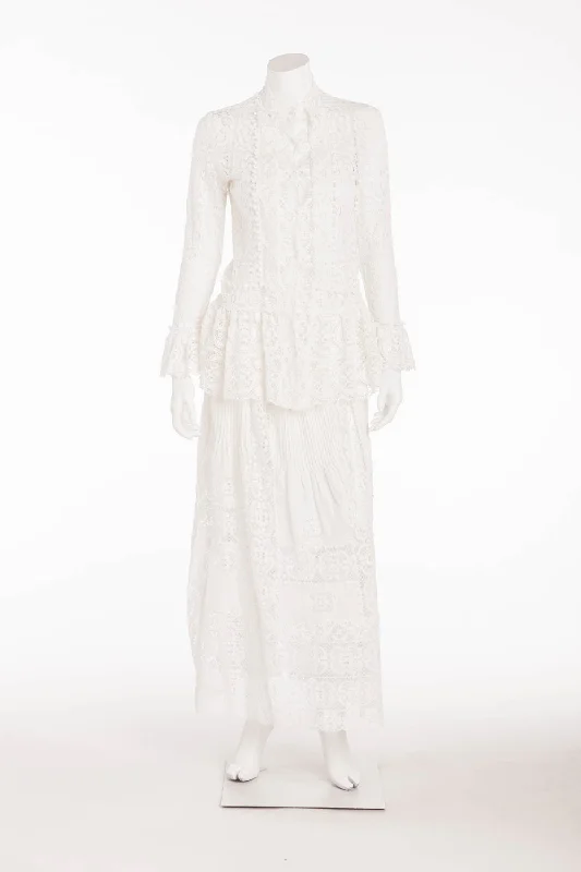 Stand-up collar design Oscar De La Renta - 2PC White Lace Long Sleeve Snap Button Top with Skirt - US 6