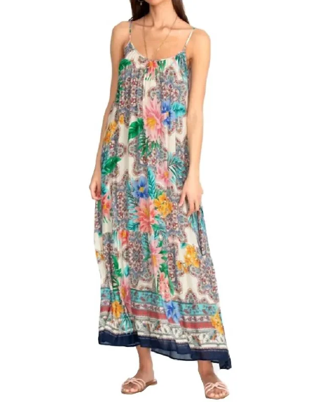 Sweet Modified Style Hosta Maxi Dress in Multi